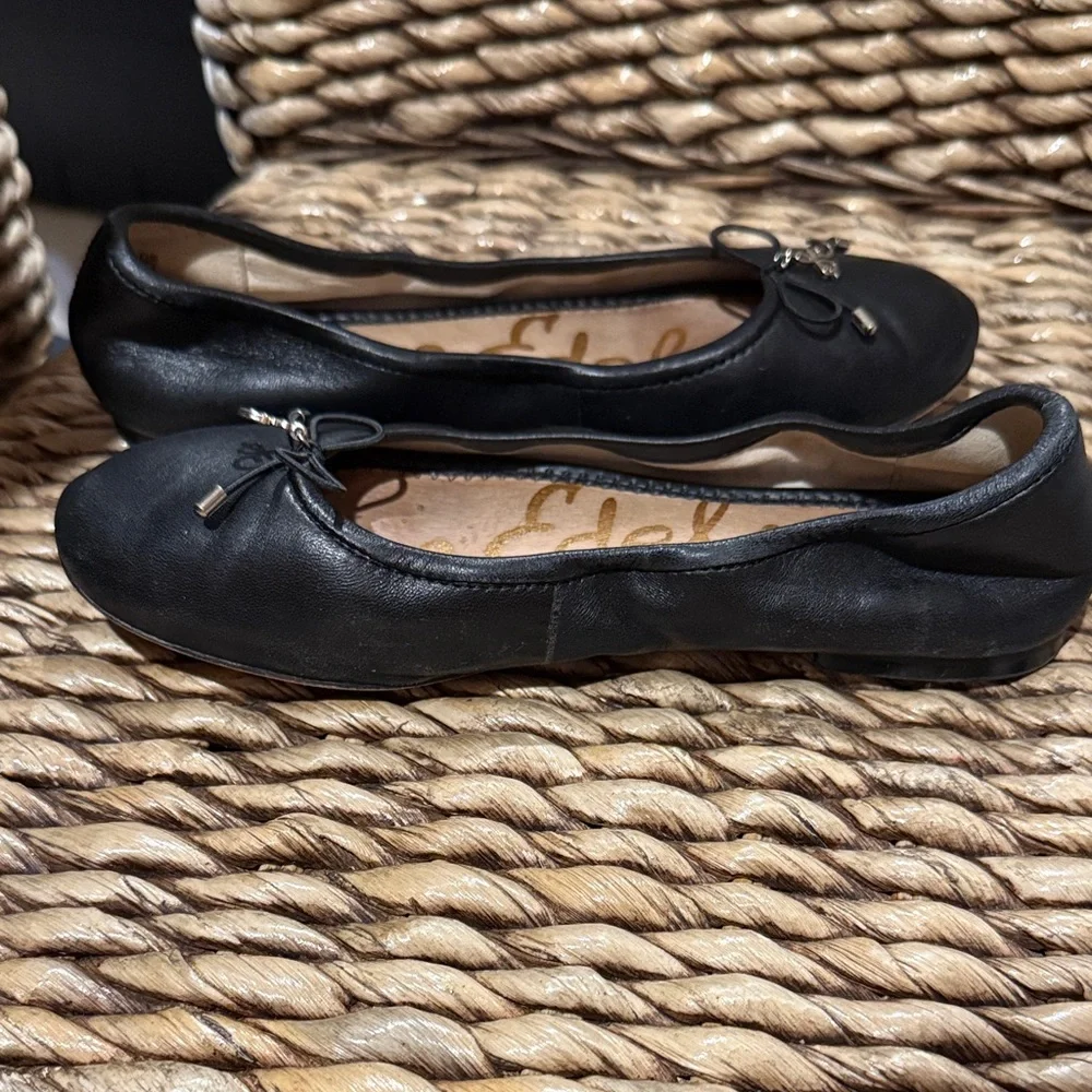 Sam Edelman Black Leather Flats with Bow - Picture 4 of 6